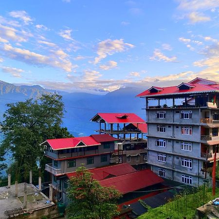Hotel Red Cherry Pelling Exterior foto