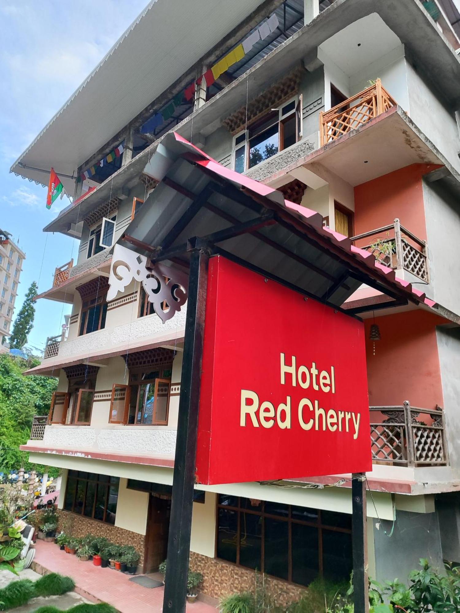 Hotel Red Cherry Pelling Exterior foto